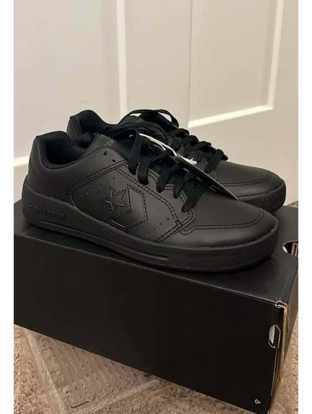 Converse Day One Court Ox size 4